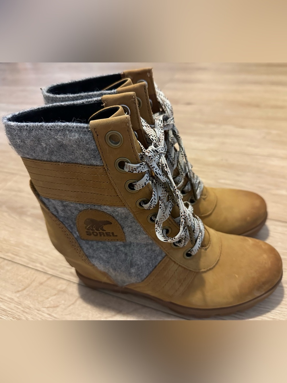 Sorel Lexie Wedge Waterproof  Women's Lace up ankle Boot in Tan and Gray